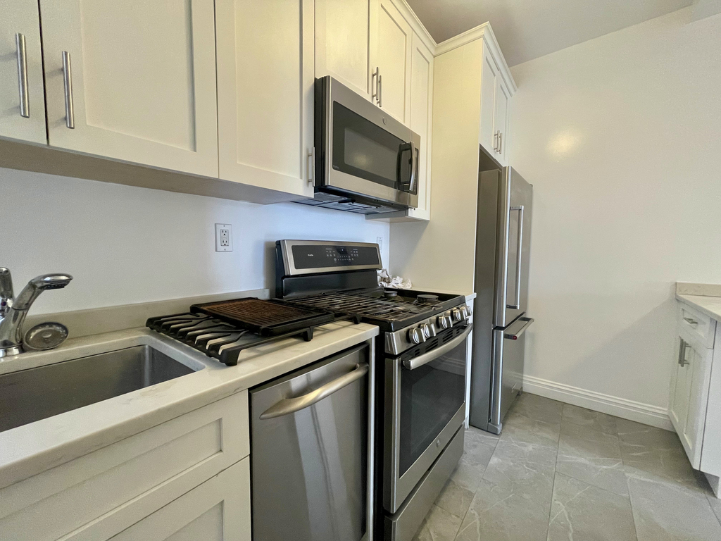 West 79th Street - Photo 4