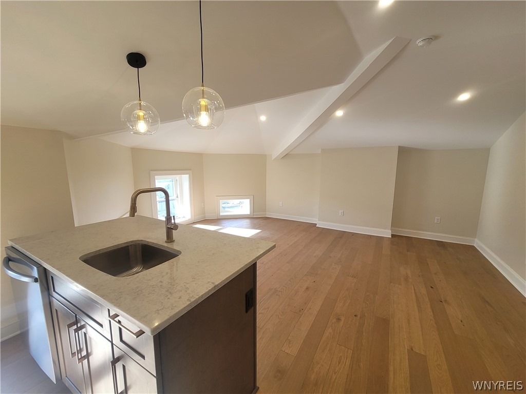 884 Main Street - Photo 3