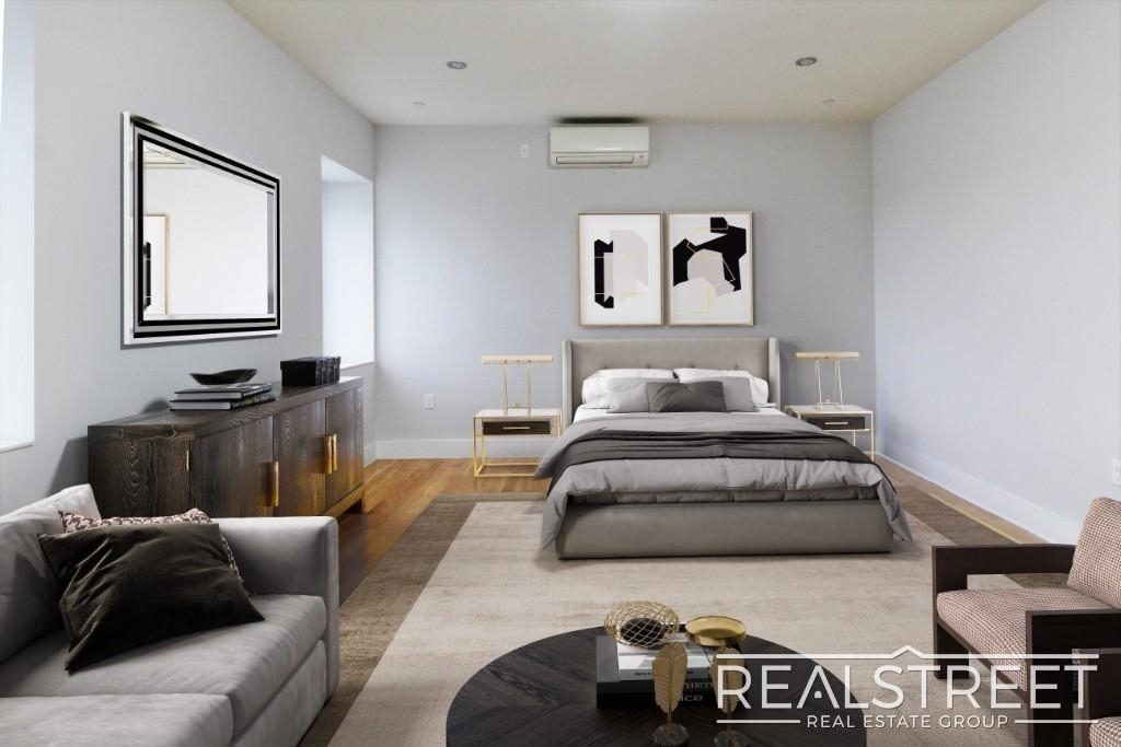 90-02 Queens Blvd - Photo 1