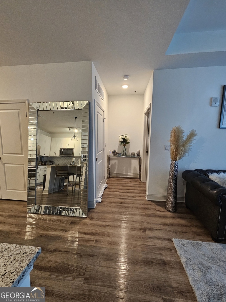 2180 Shadowood Parkway Se - Photo 7
