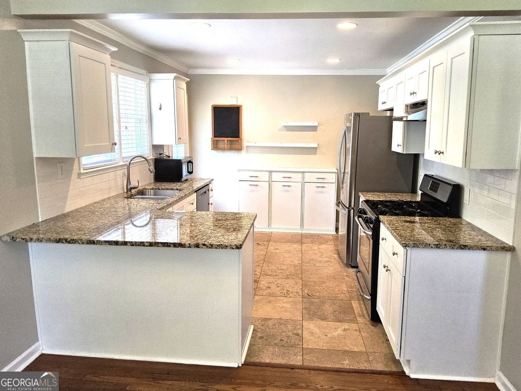 740 Pasley Avenue Se - Photo 1