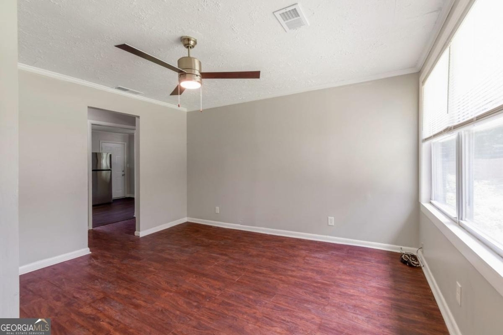 6414 E Shadow Rock Drive - Photo 2