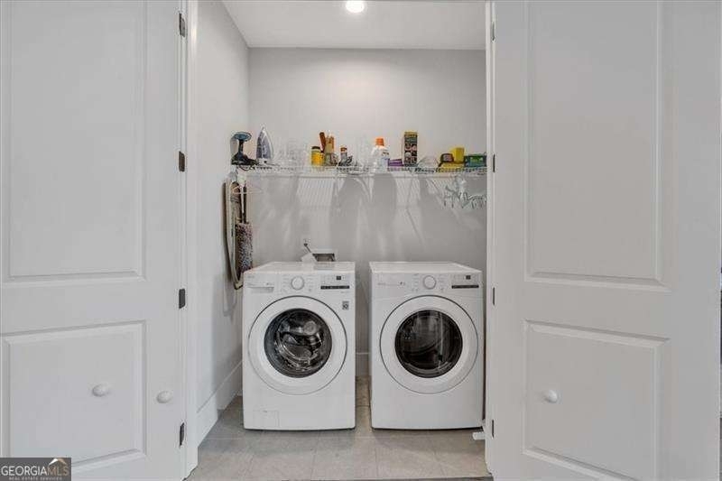 6890 Peachtree Dunwo Road - Photo 22