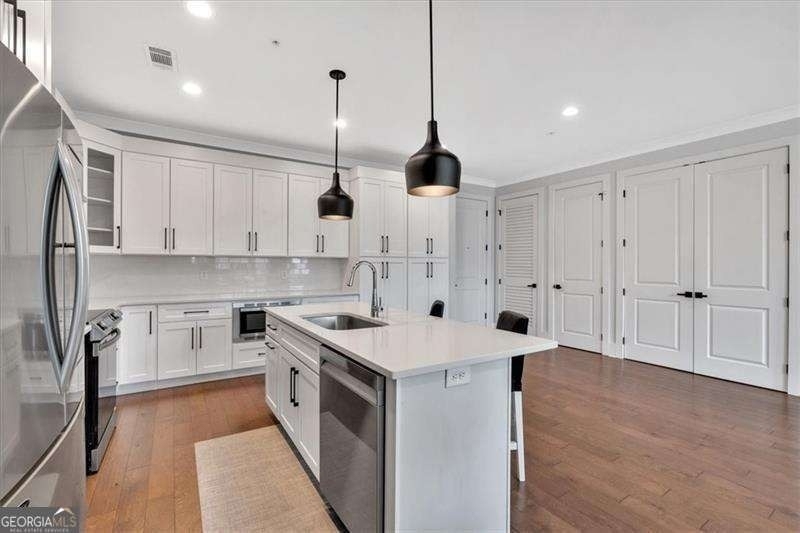 6890 Peachtree Dunwo Road - Photo 8