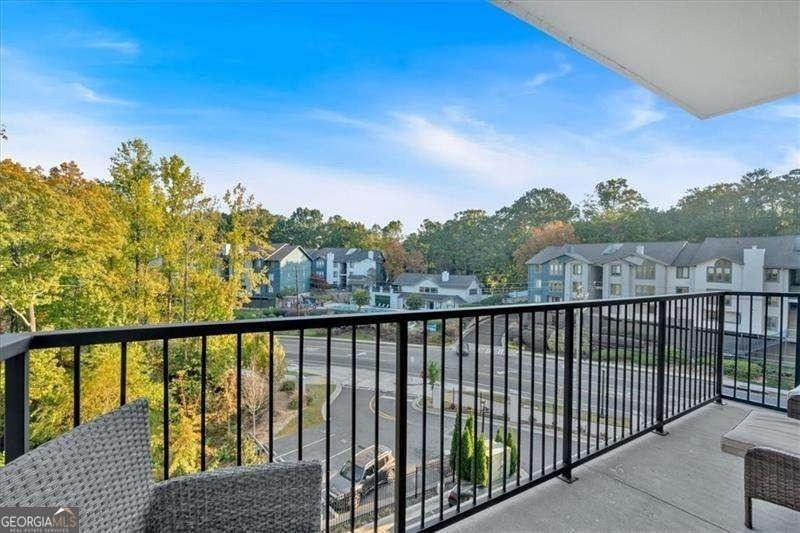 6890 Peachtree Dunwo Road - Photo 24