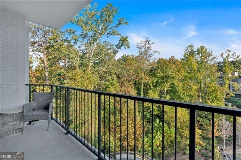 6890 Peachtree Dunwo Road - Photo 23