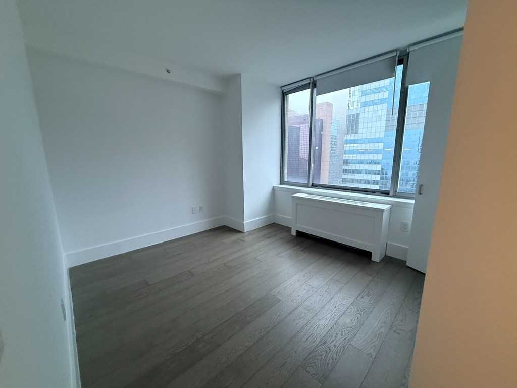 47th St & 8th Ave - Photo 12