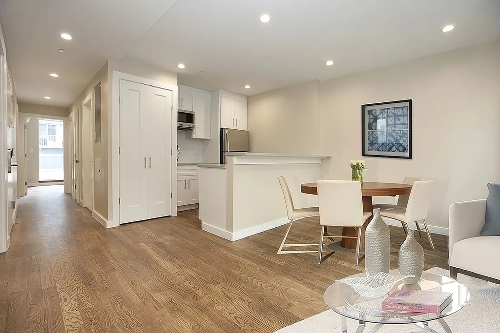 152 Ludlow Street - Photo 5