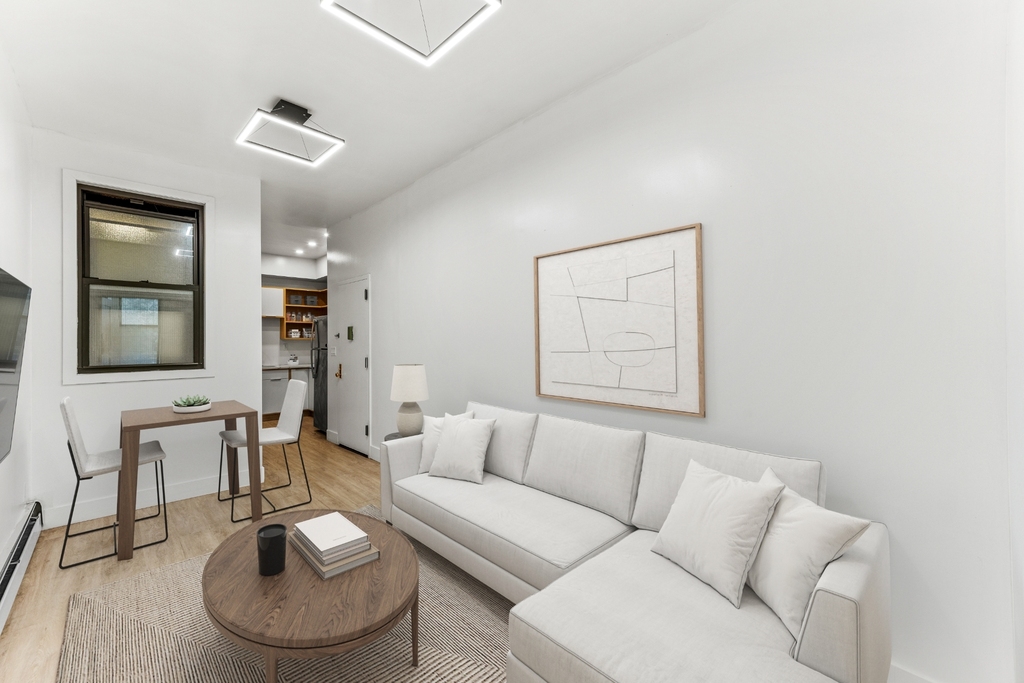 810 Macon Street - Photo 0