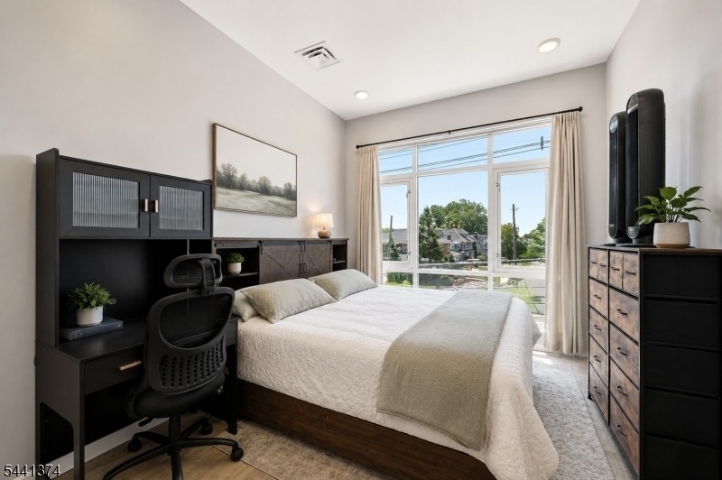 271 Millburn Ave - Photo 10