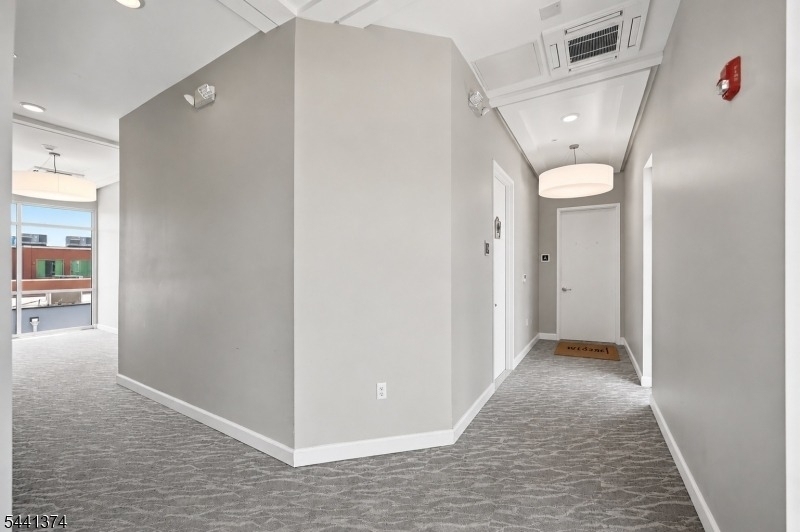 271 Millburn Ave - Photo 5