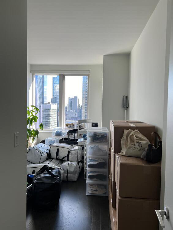 555 10th Avenue - Photo 4