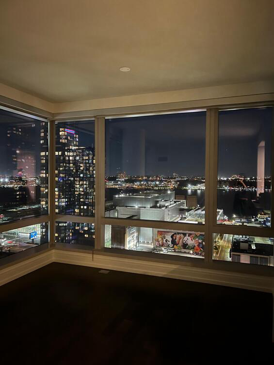 555 10th Avenue - Photo 5