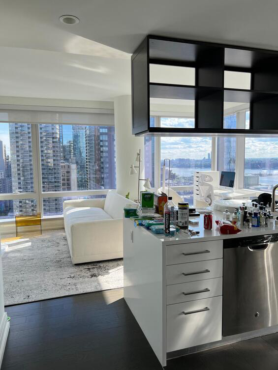 555 10th Avenue - Photo 11