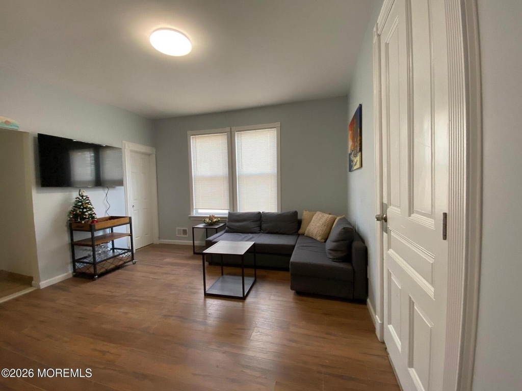 95 Cooper Avenue - Photo 5