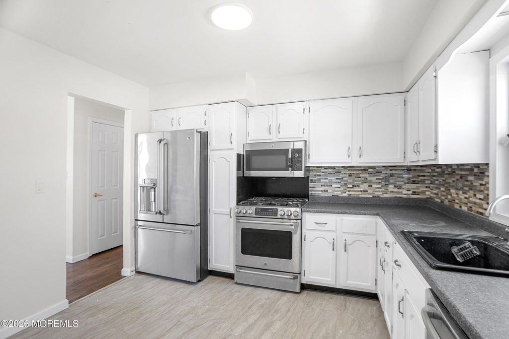 546 George Road - Photo 5