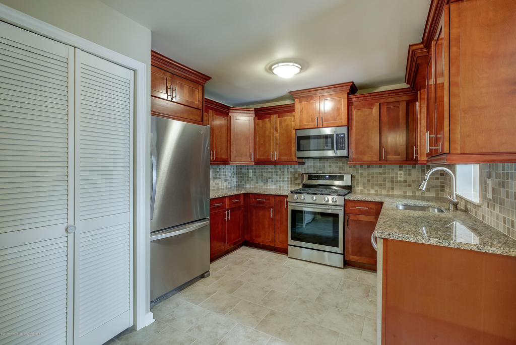 92 Tulip Lane - Photo 1