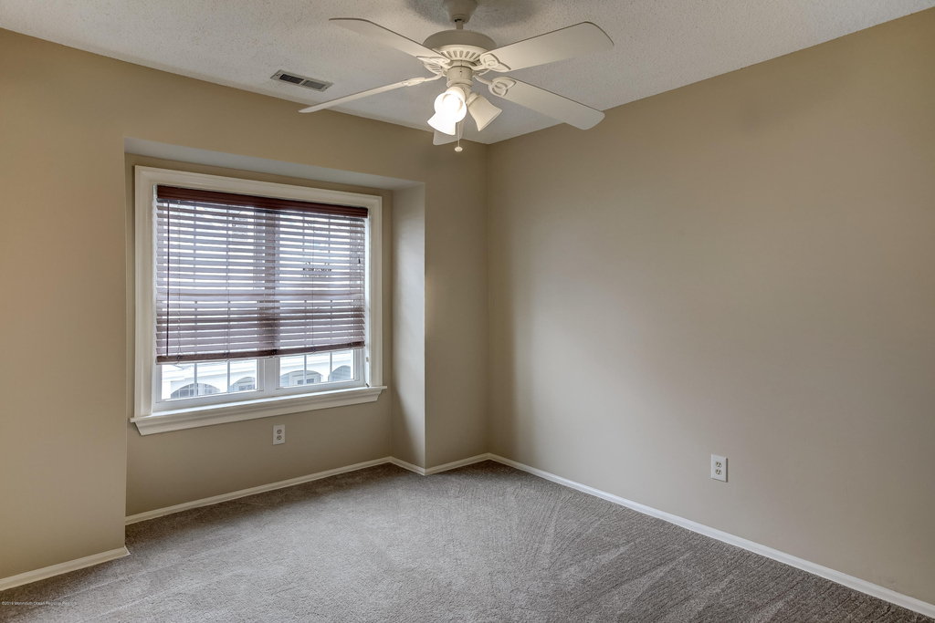 92 Tulip Lane - Photo 9