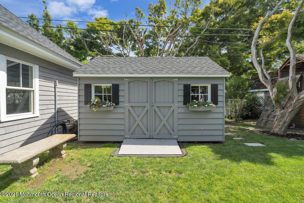 37 Ludlow Avenue - Photo 13
