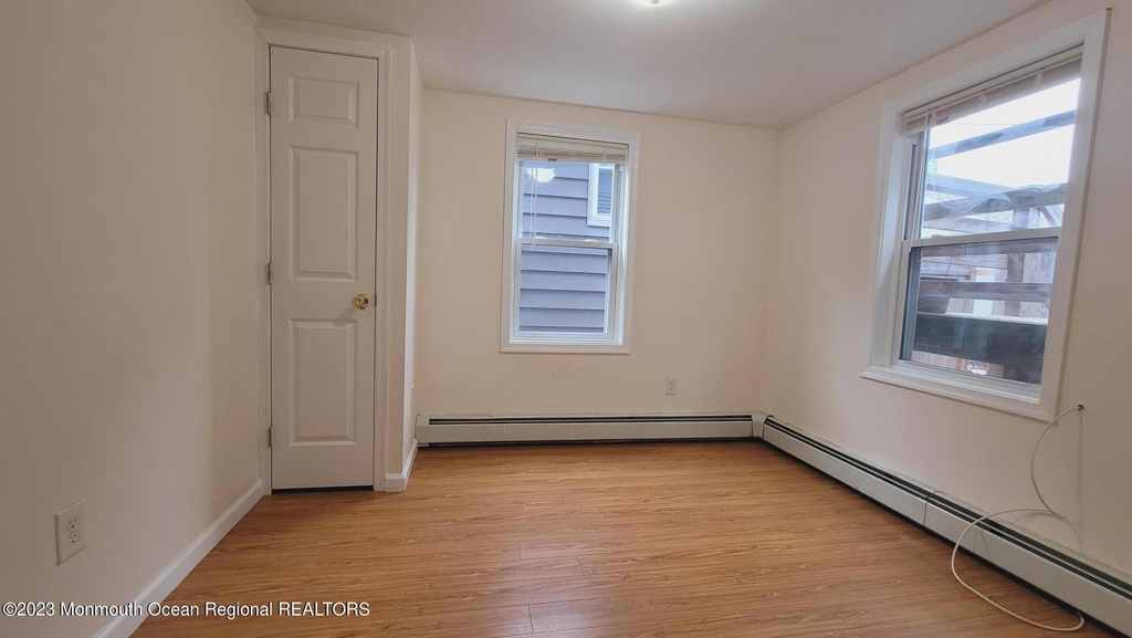 218 Porter Avenue - Photo 14