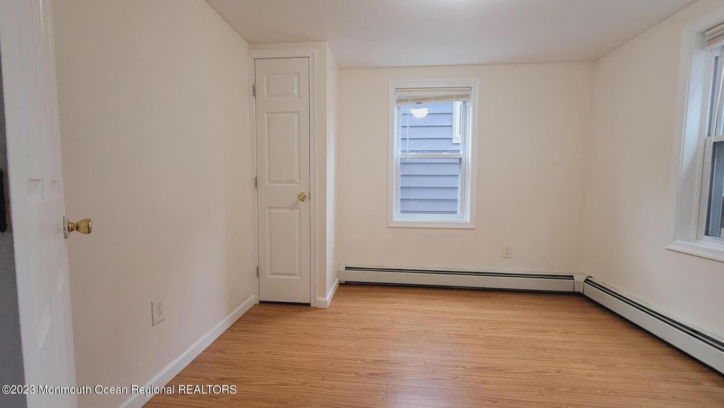 218 Porter Avenue - Photo 13