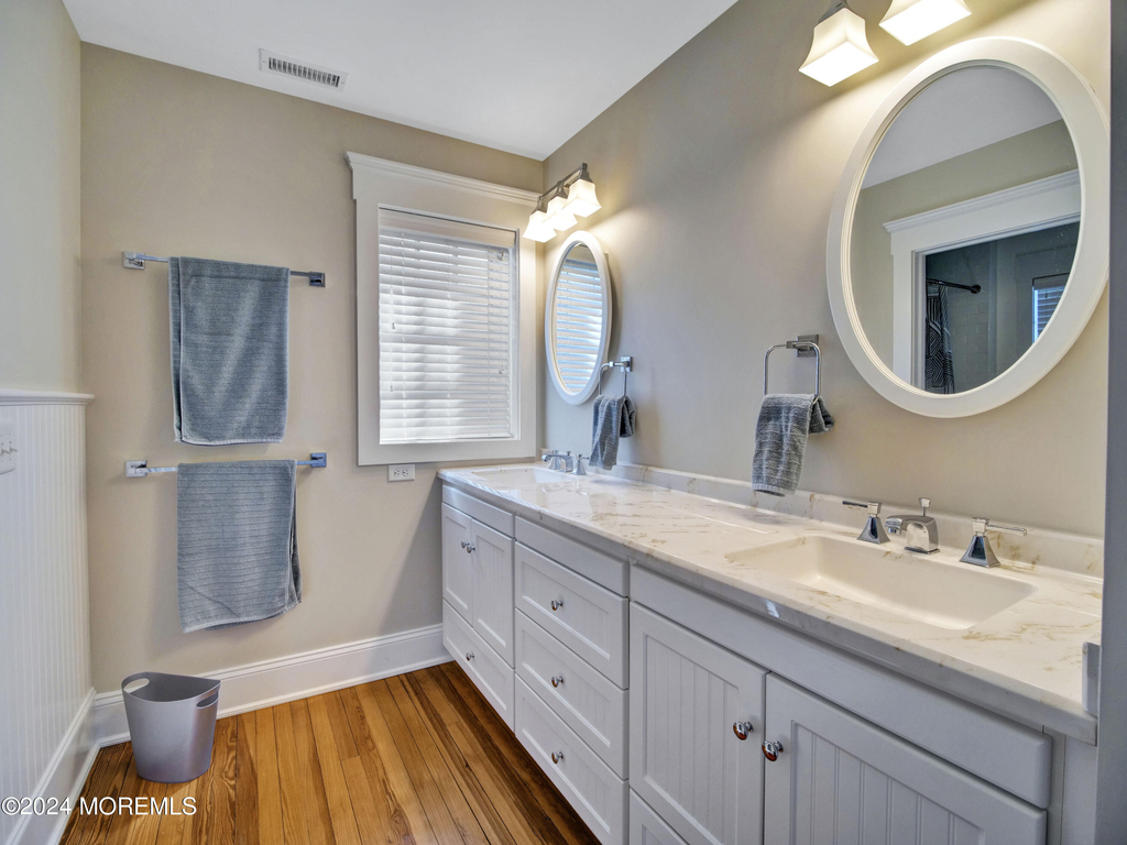 106 10th Avenue - Photo 14