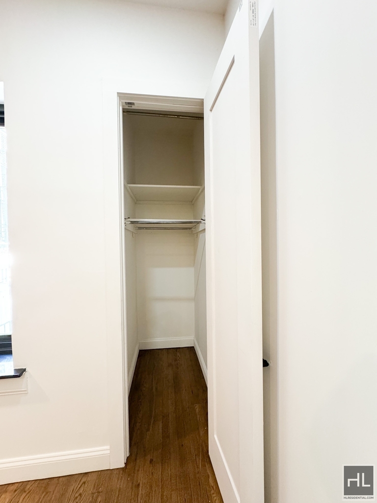 East 80 Street - Photo 3
