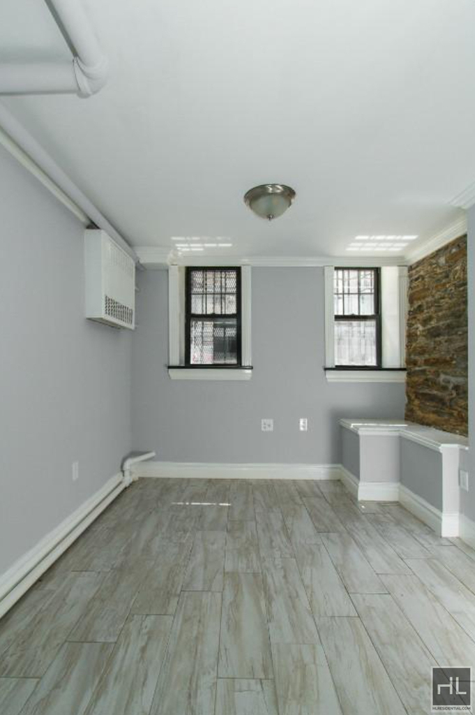 West 53 Street - Photo 1