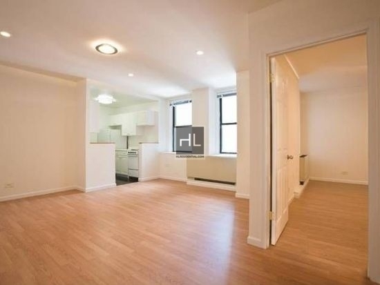 West 34th Street - Photo 0