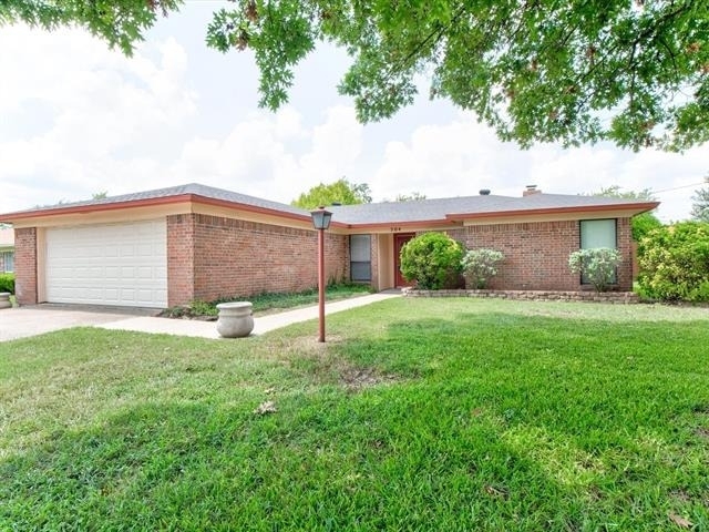 504 Hilldale Street - Photo 0