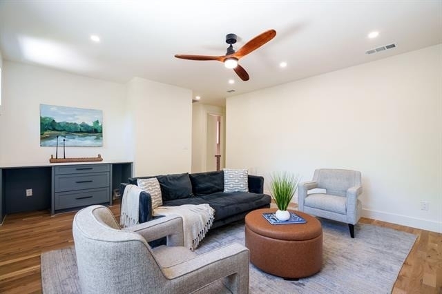 5836 Kenwood Avenue - Photo 10