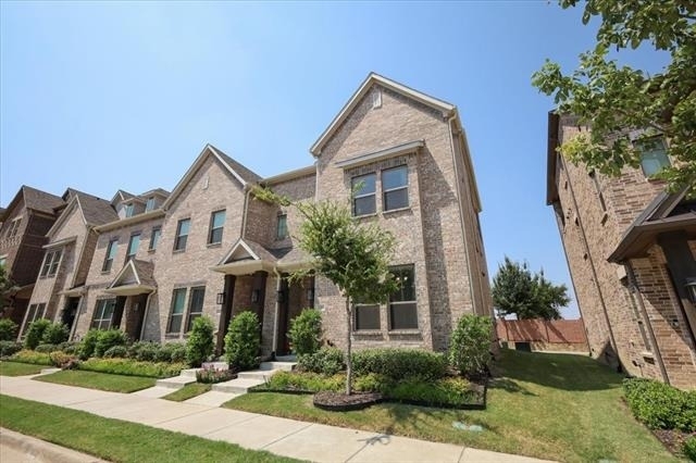 4261 Shavano Drive - Photo 2