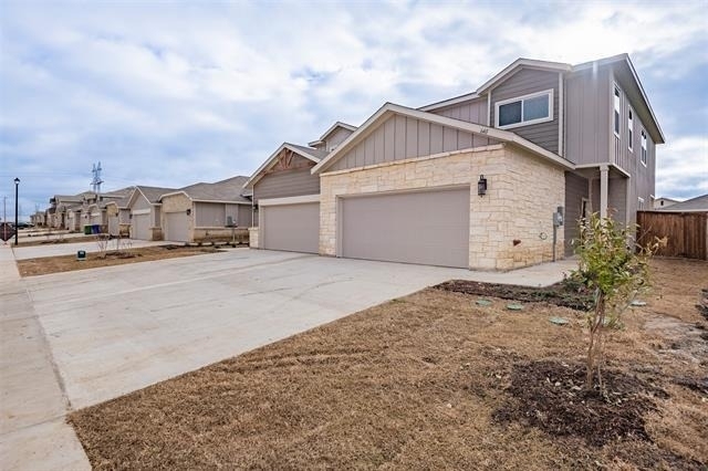640 Wheatfield Drive - Photo 1