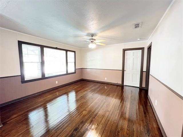 811 Coit Street - Photo 2