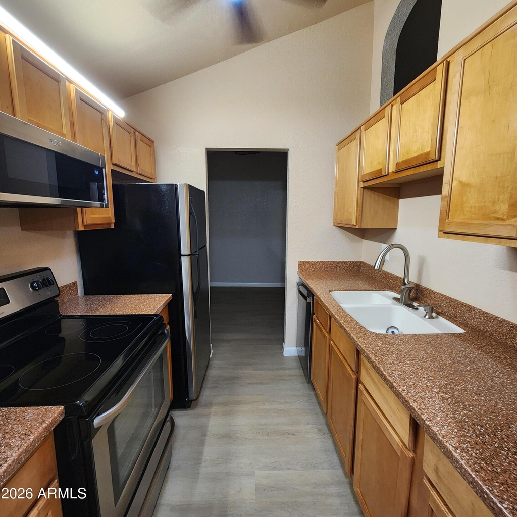 7550 N 12th Street - Photo 15