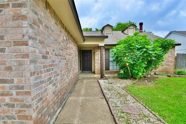 4133 Silverberry Avenue - Photo 2