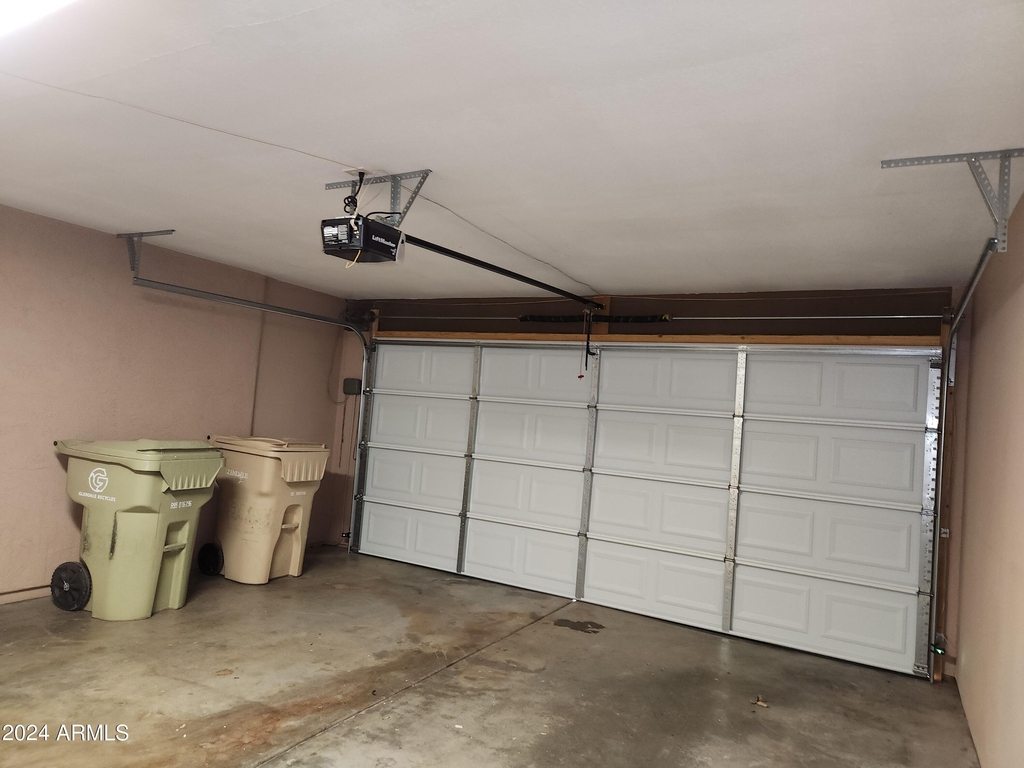 5117 W Acoma Drive - Photo 2
