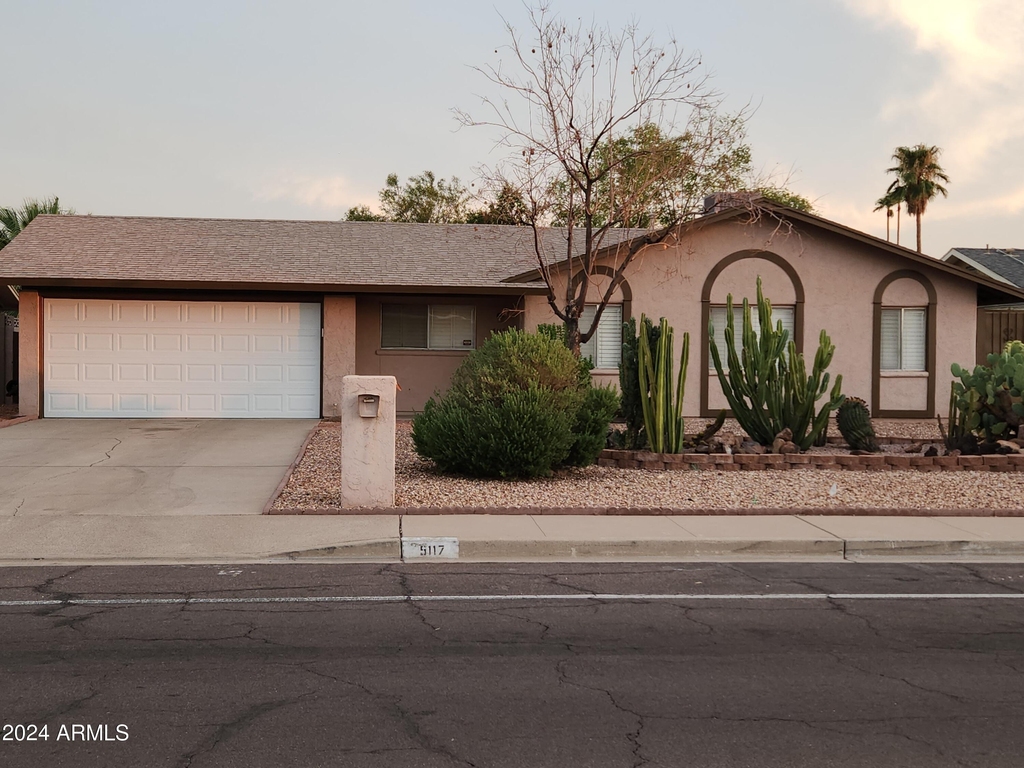 5117 W Acoma Drive - Photo 0
