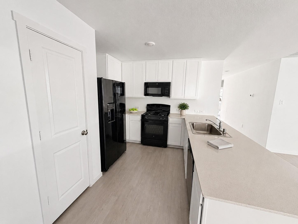 5308 Agalinis Street - Photo 6
