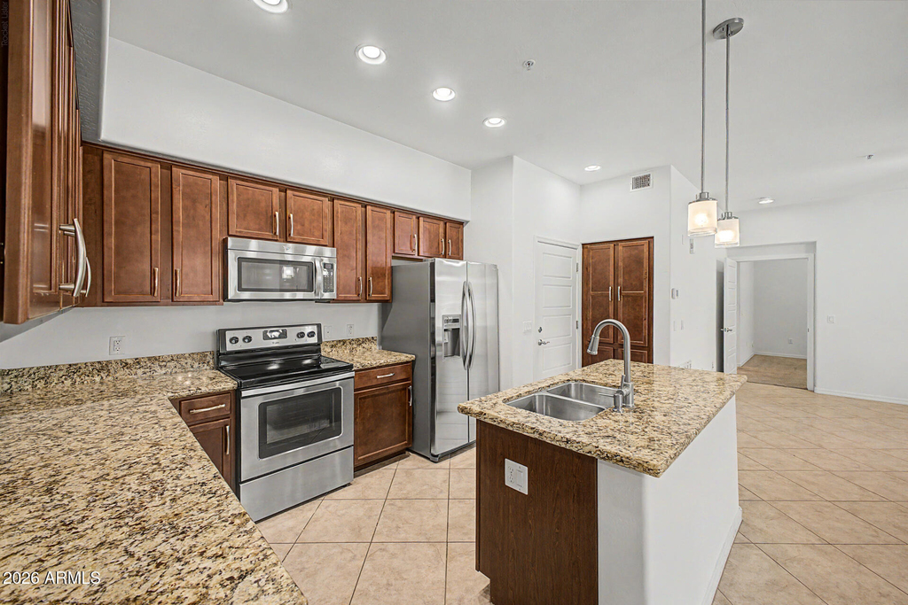 5550 N 16th Street - Photo 5