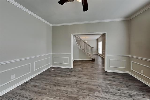 2129 Carrington Avenue - Photo 1