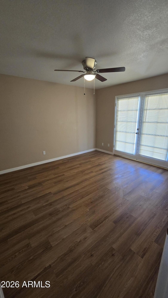 5128 W Surrey Avenue - Photo 18
