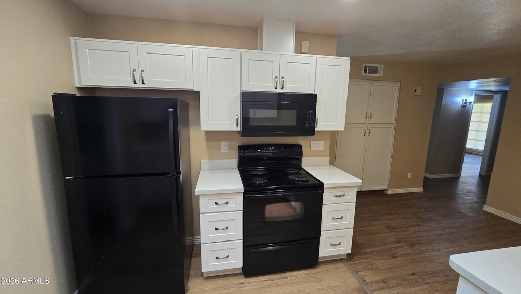 5128 W Surrey Avenue - Photo 15