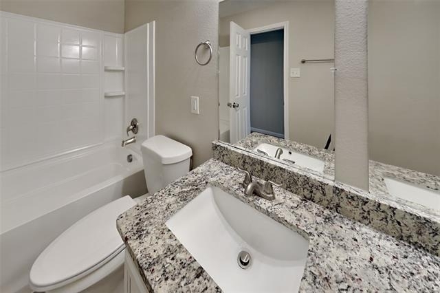 1008 Conner Court - Photo 9