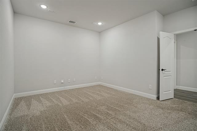 812 Woodview Court - Photo 9