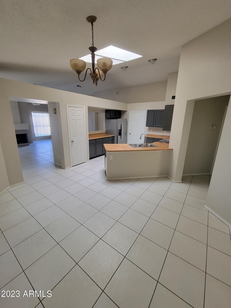 6320 W Shaw Butte Drive - Photo 1