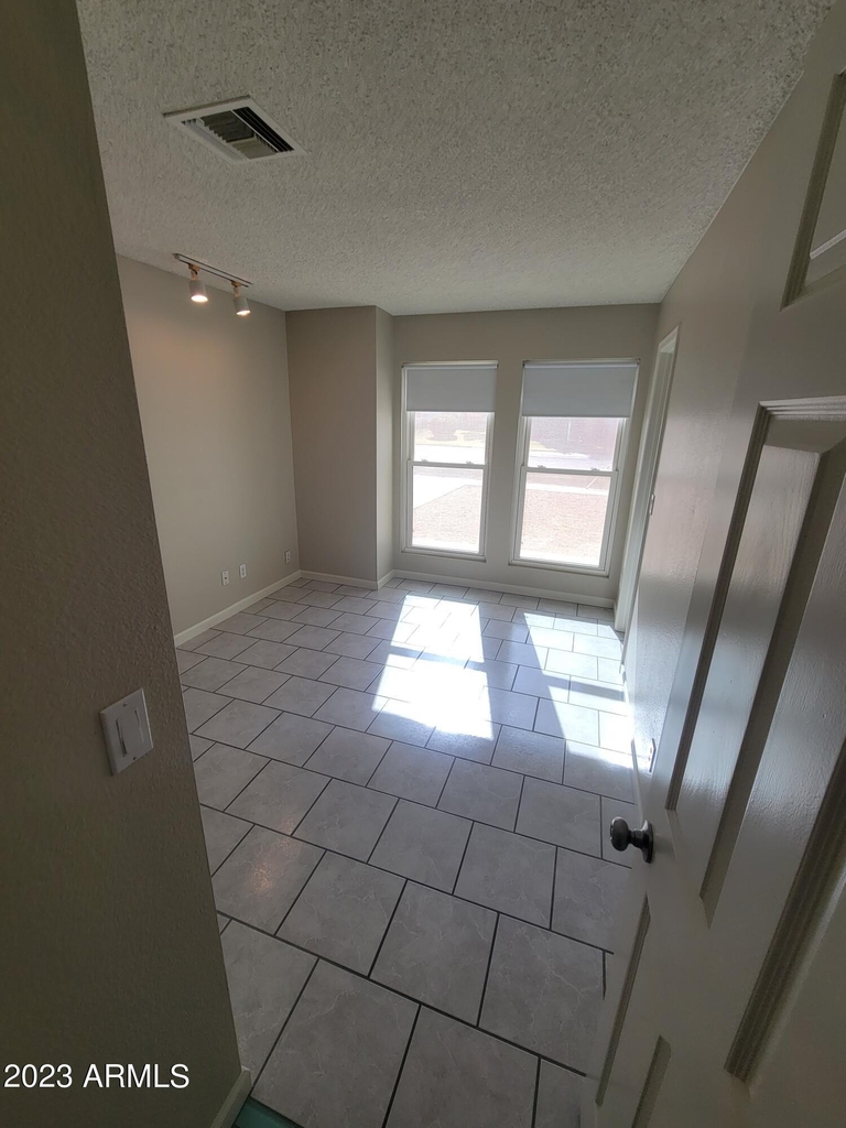 6320 W Shaw Butte Drive - Photo 6