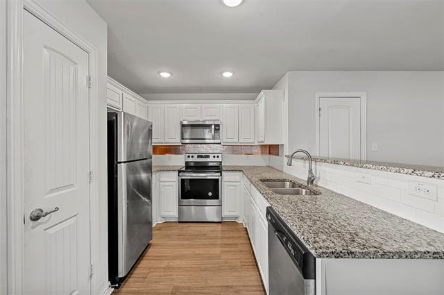727 W Johnson Street - Photo 3