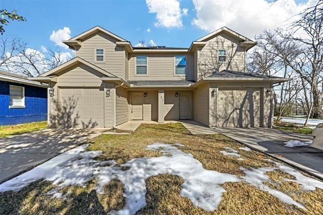 727 W Johnson Street - Photo 0