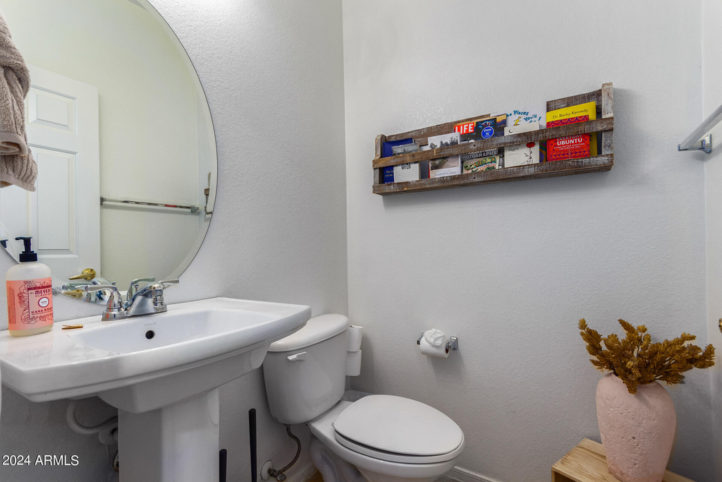 1702 E Bell Road - Photo 4
